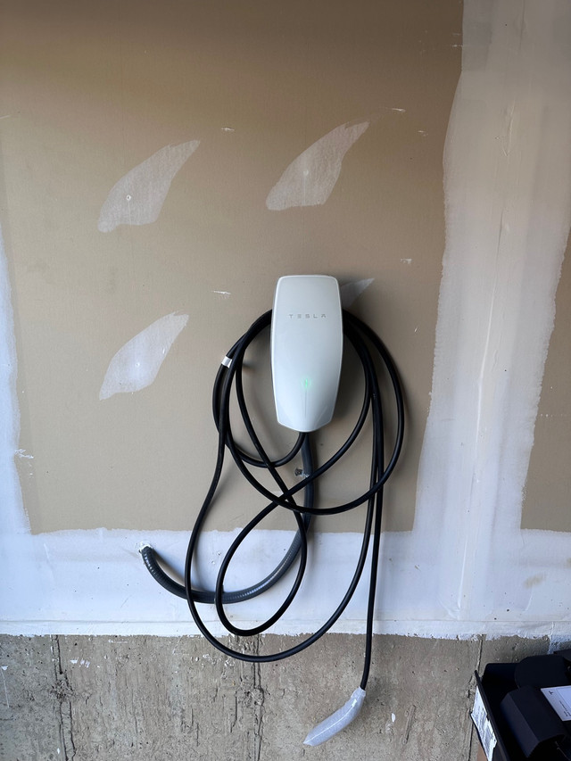 Tesla Wall charger Installation in Electrical in Mississauga / Peel Region - Image 4