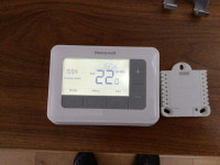 Programmable thermostat Honeywell 5-1-1 central system