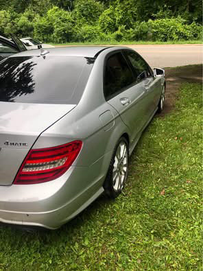 2013 Mercedes c300 in Cars & Trucks in Barrie - Image 4