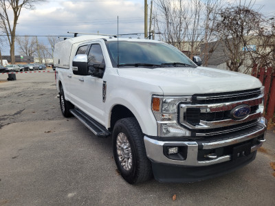 2022 F-250 Super Duty XLT Crew Cab truck/camion with SpaceKap