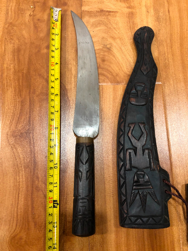 tribal ritual collection knife wooden sheath dans Art et objets de collection  à Ville de Montréal