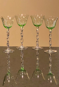 Vintage 4 Hand Blown IridescentGreen Glass Wine Glasses