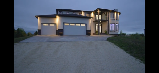 Executive 4-Bedroom Home on 2 Acres - Prarie Grove