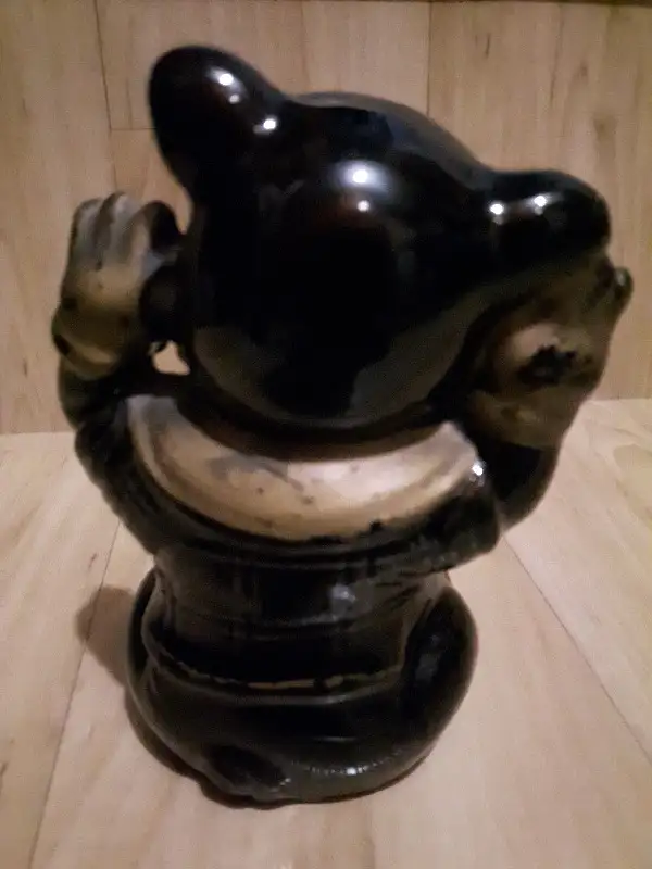 Japan Vintage Pig Figurine62863260776961121