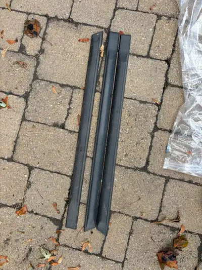 I have 3 out 4 door side moulding for a mk2 Jetta 4 door in really good shape. Asking $150 obo I als...