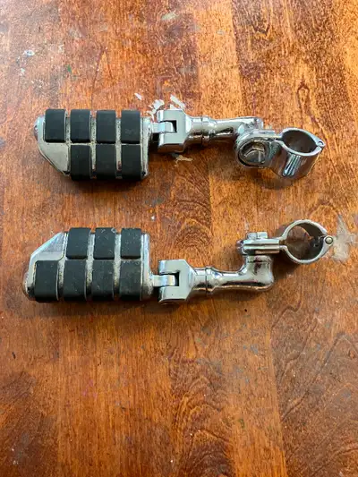 Highway Foot Pegs for Touring Harley