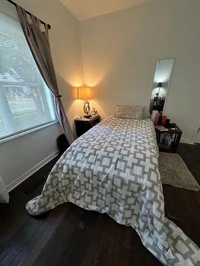 clean and neat house with private rooms