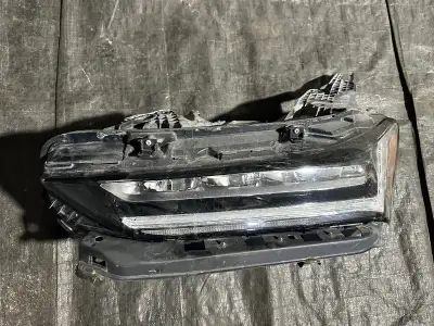 We have a used 2021 Acura TLX Type S Driver Headlight in good overall condition, all tabs are intact...
