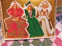 SET OF 3 CHRISTMAS HOLIDAY 8" BARBIE CARDS, ENVELOPES, IN BOX