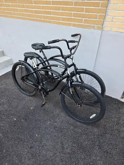 Velo cruiser 1 vitesse pour adulte, Cruiser bicycle 1 speed for adult 120$ pour les deux/ for both 5...