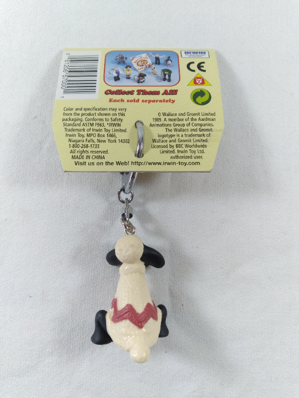 2 Vintage 1989 Wallace & Gromit Collectable Key Chain in Arts & Collectibles in Moncton - Image 4