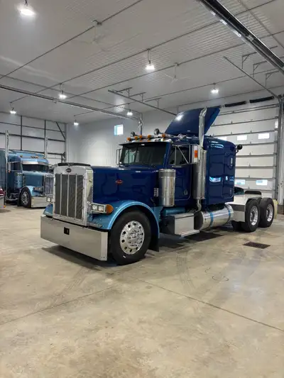 1990 Peterbilt 379L -3406B Cat 425 HP -15 Speed -3:70 Rears -40 Rears (Diff Lock) -24.5 Tires All Ne...