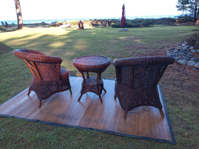 Three Piece Wicker Conversation Set in Patio & Garden Furniture in Comox / Courtenay / Cumberland