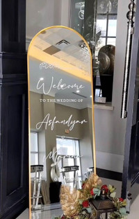 Wedding selfie mirror welcome sign