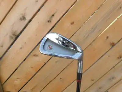 Right-hand iron set BEN HOGAN iron set, View more