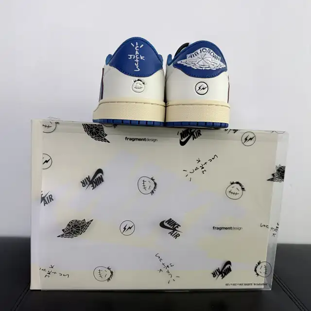 Jordan 1 Retro Low SP Fragment x Travis Scott Sail Military Blue in Costumes in City of Toronto - Image 5