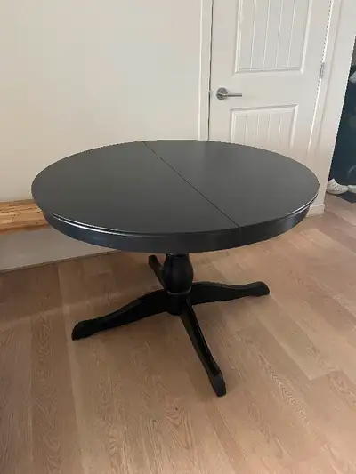 round extendable table