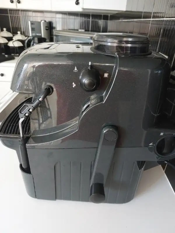 Saeco Espresso Cappuccino Coffee Machine in Coffee Makers in Mississauga / Peel Region - Image 7