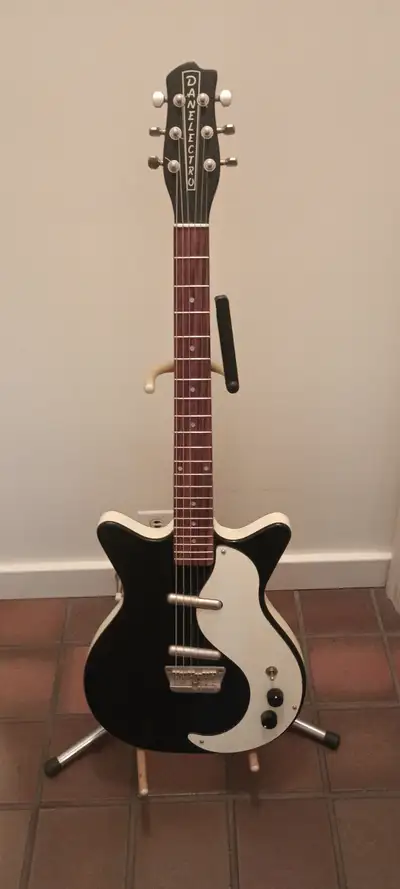 Danelectro DC 59, View more