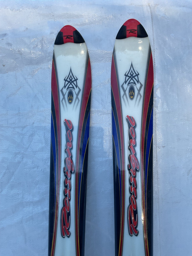 Paire de skis alpin Rossignol Bandito pour adultes  dans Ski  à Trois-Rivières - Image 2