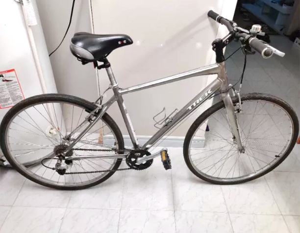 Trek FX 7.3 Hybrid Commuter Bike ⎮ 7 Speed in Cruiser, Commuter & Hybrid in City of Toronto - Image 2