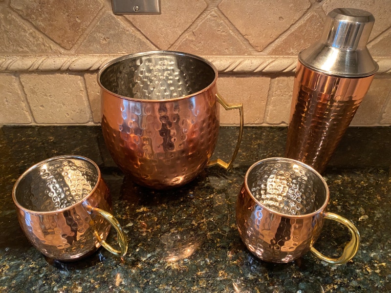 Mikasa Hammered Moscow Mule Ice Bucket, Cocktail Shaker, 5 Mugs BBQs