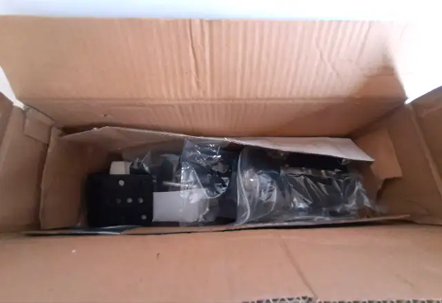 Extra Tall Vertically Stacked Dual Monitor Stand - STAND-V012T in General Electronics in Burnaby/New Westminster - Image 4