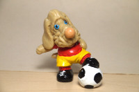 1985 Wrinkles Soccer Player figure