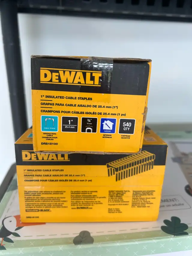 Brand New 2 Boxes DEWALT 1" Insulated Cable Staples