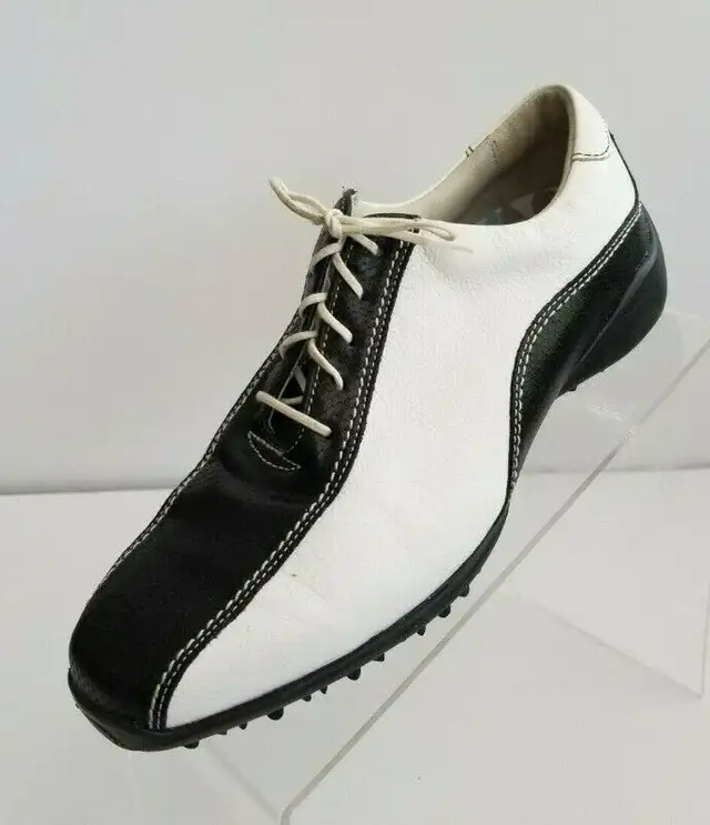 FootJoy Womens LoPro Golf Shoes Black White Leather in Golf in Edmonton - Image 3