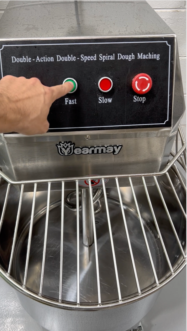 LARGE 80L Industrial Food Mixer – MF-SSD-80 (2600W, 220V) in Industrial Kitchen Supplies in City of Toronto - Image 3