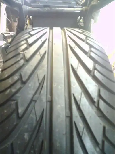 1 x 225/40/18 michelin pilot sport tire 90 % tread left good ocndition summer tire...... For bmw ben...
