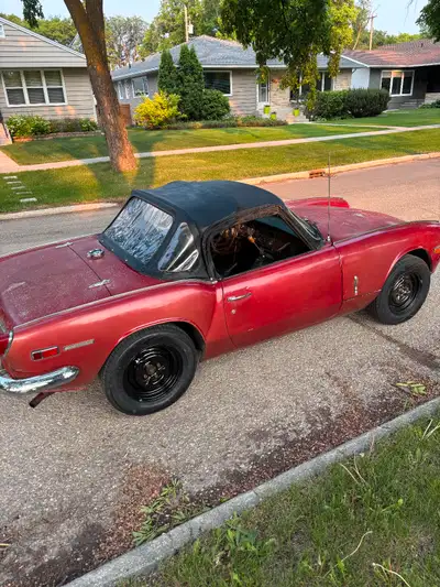 1970 triumph spitfire, Mark III, 4cyl. 1295 ci, 4spd manual transmission, solid body, no rust, needs...