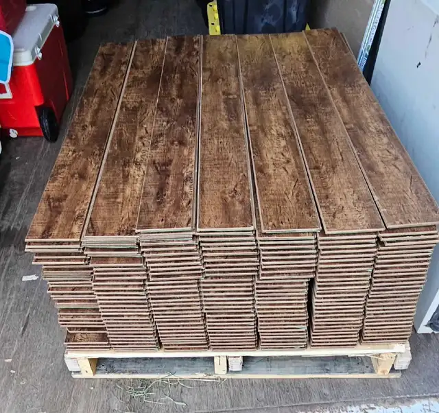 laminate flooring 465511793883893762
