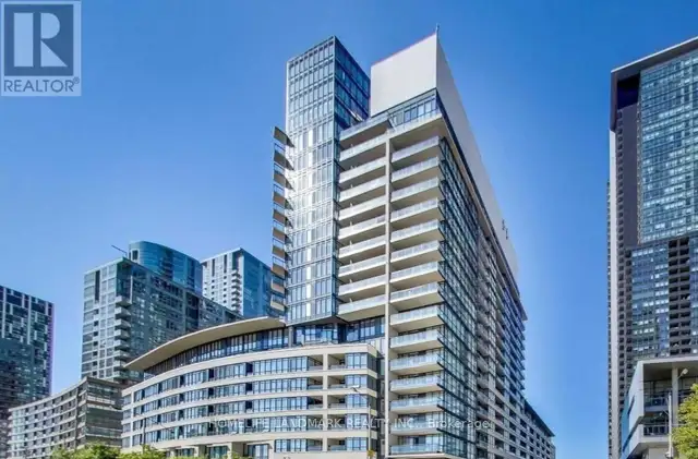Large 2-Bedroom   Den Condo – Downtown Waterfront – Bright & Mod