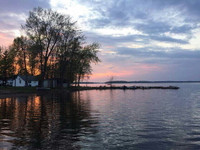 Lakefront Cottage Hotel Motel Boat Rental Fishing Trip Vacation