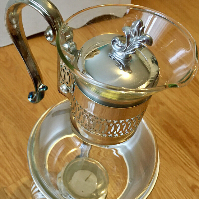 VINTAGE Genuine “F. B. Rogers” Silver Plated Glass Coffee Carafe in Arts & Collectibles in Kitchener / Waterloo - Image 2