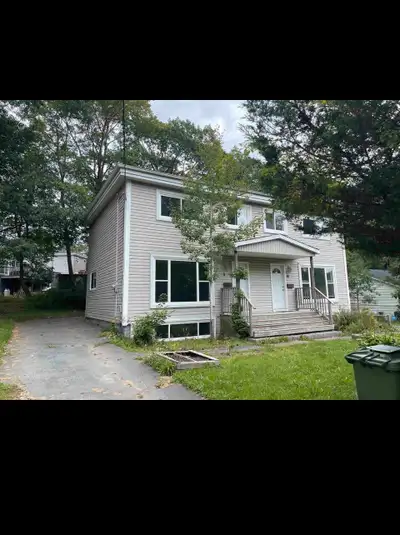 Looking for a spacious, clean, and well-located home? Look no further! This freshly updated 4-bedroo...