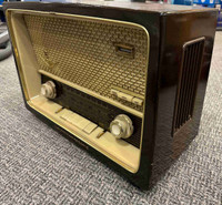 1957 Vintage Grundig AM FM Shortwave Radio