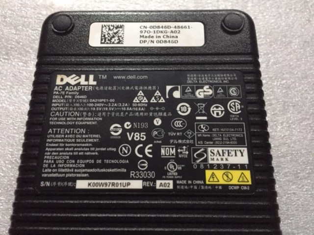 240W 19.5V 10.8A Genuine Dell Charger 7.4*5.0mm AC Adapter in Laptop Accessories in Markham / York Region - Image 4