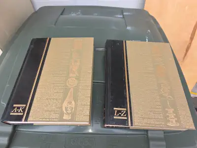 2 Readers Digest Illustrated Encyclopedia Dictionary A-K & L-Z, View more