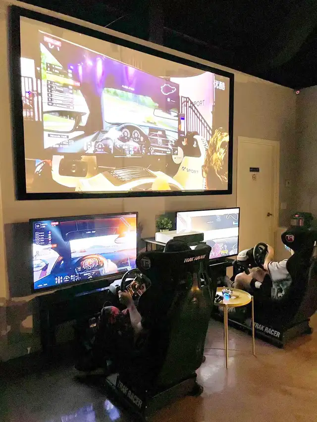 Sim racing internet cafe Markham65151231722371122