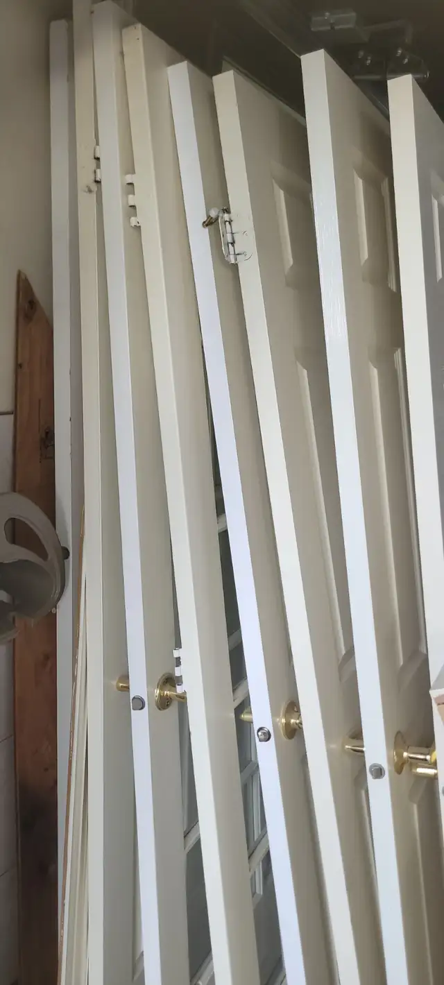 Faites une offre Portes interieur plusier grandeur in Windows, Doors & Trim in City of Montréal - Image 3