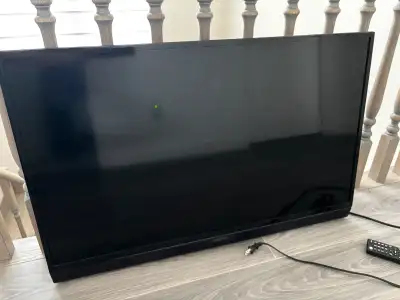 Insignia HD TV 40", View more