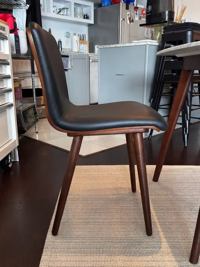 Sede Leather Dining Chairs - Walnut and Black in Chairs & Recliners in City of Toronto - Image 5
