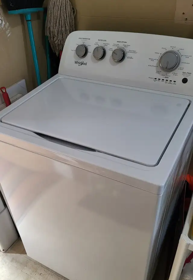 Whirlpool washer and dryer set  5 years old great working machin in Washers & Dryers in Summerside - Image 3