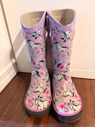 Rain boots girl 12 Bogs / Bottes de pluie fille, View more