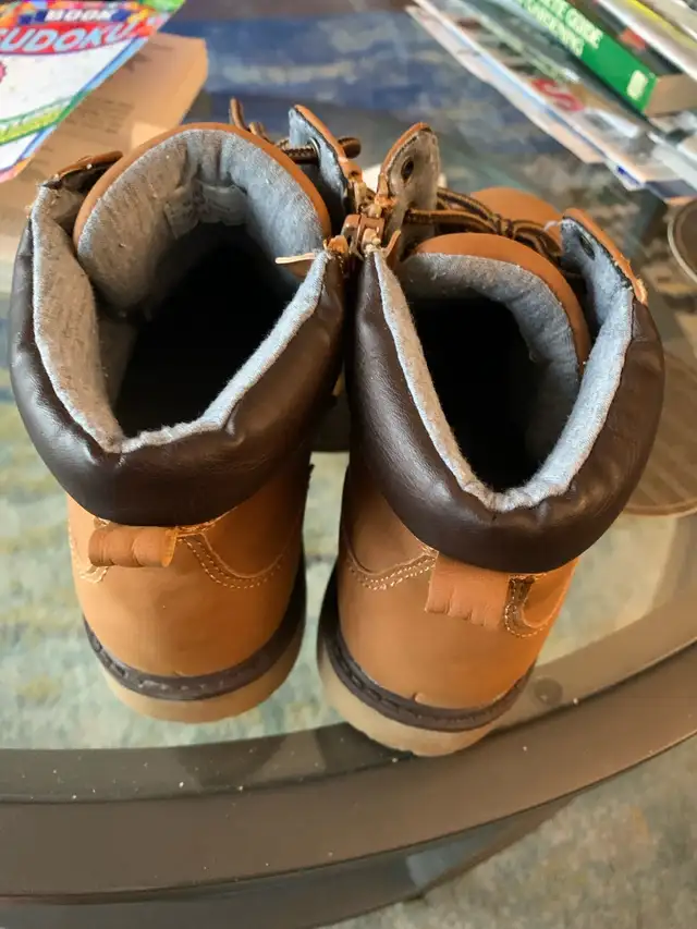 Boys Gently Used Boots - Size 163436969939969122