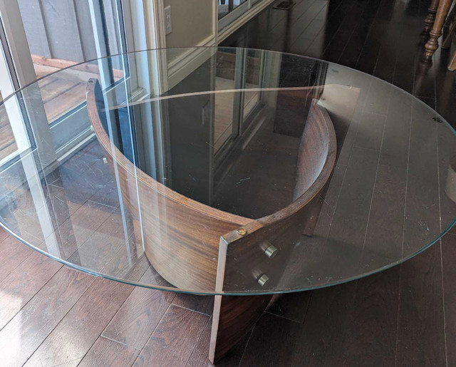 Glass top coffee table and end table in Coffee Tables in Ottawa - Image 2