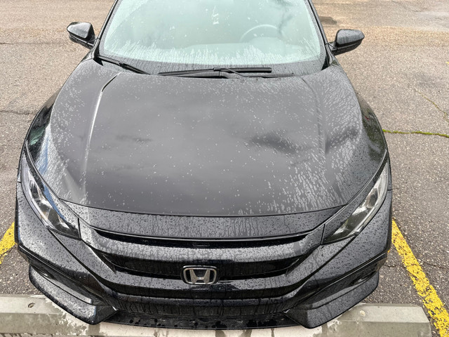 Honda 2018 in Cars & Trucks in Calgary - Image 2